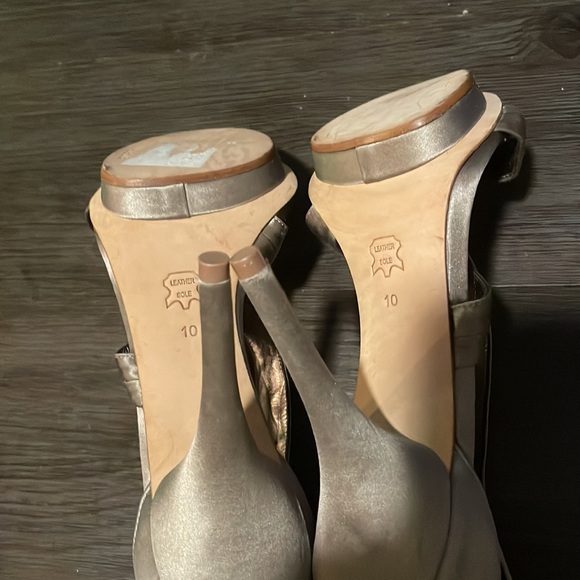 BCBG Pewter High Platform Heels 10M NWOT - Picture 12 of 12